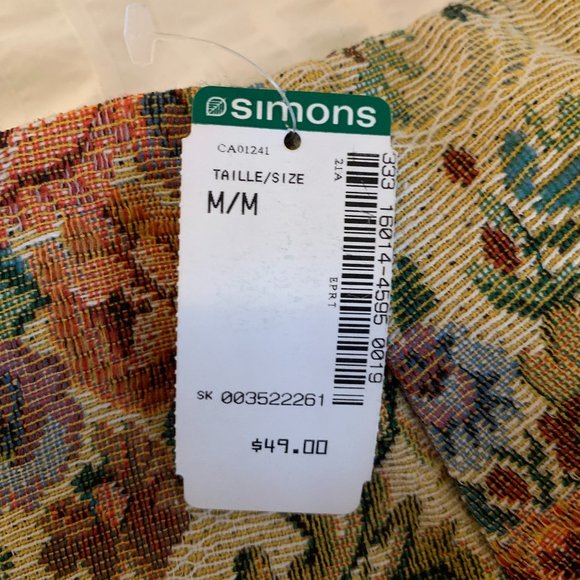 Simons Pattern Skirt - Picture 5 of 6